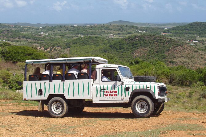 Island Safari Discovery - National Parks interpretation and the colonial past