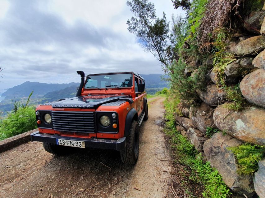 Jeep Tour Santana to East-Side - From Funchal to the clouds at Pico do Arieiro