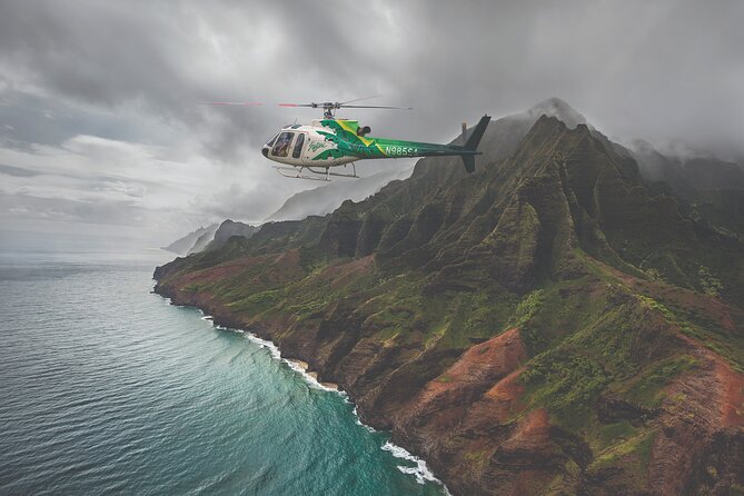 Kauai Deluxe Waterfall Safari: Helicopter Tour - Why a helicopter is the right way to see Kauai