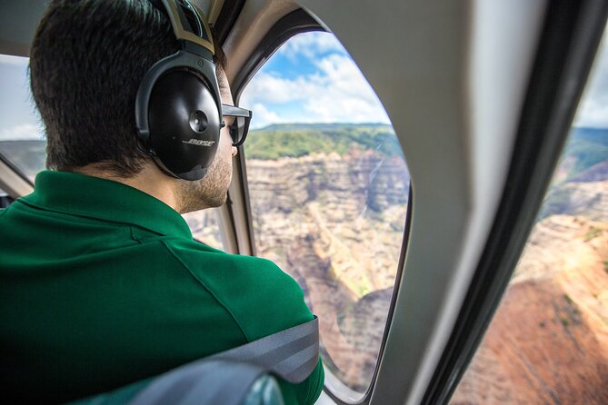 Kauai Deluxe Waterfall Safari: Helicopter Tour - Weather is the one major variable