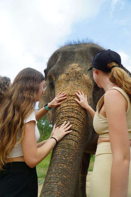 Koh Samui: 4x4 Sightseeing Safari & Elephant Sanctuary Tour - Namuang Waterfall: good for a break, less reliable as a sight