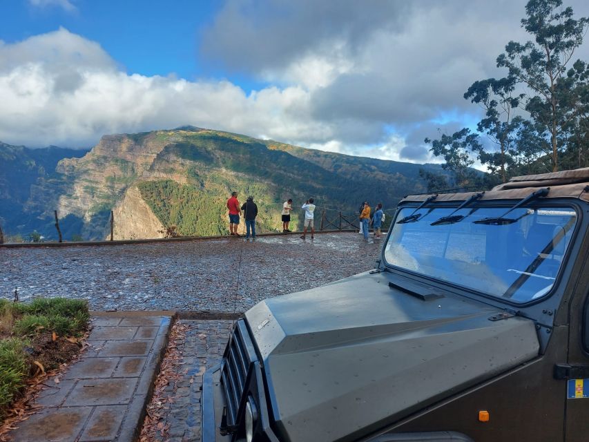 Madeira Safari Private 4x4, Full Day Santana or Porto Moniz - Levada walking without a major hike