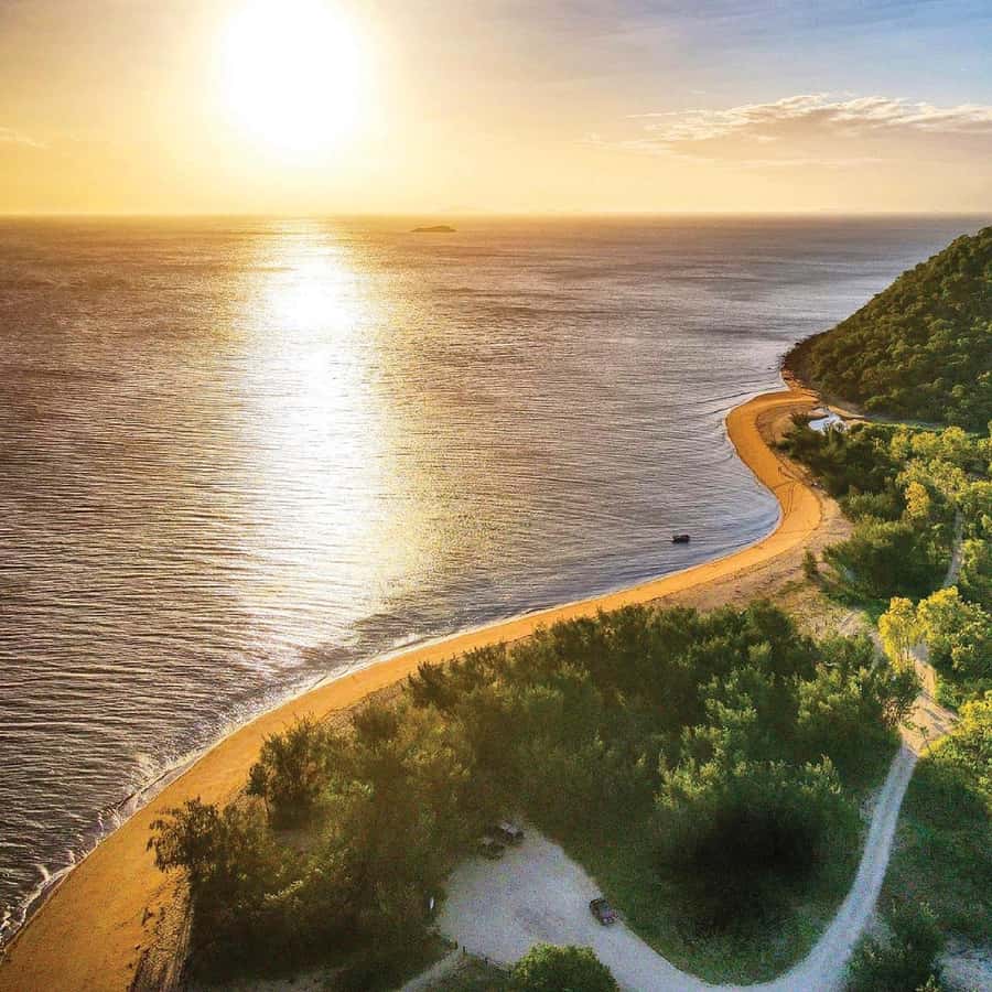 Magnetic Island: West Point Sunset Safari Bus Tour - Sunset views across the Coral Sea