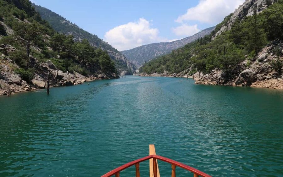 Magnificent Combo: Cabrio Safari and Green Canyon Boat Tour - Wildlife and the optional zoo stop