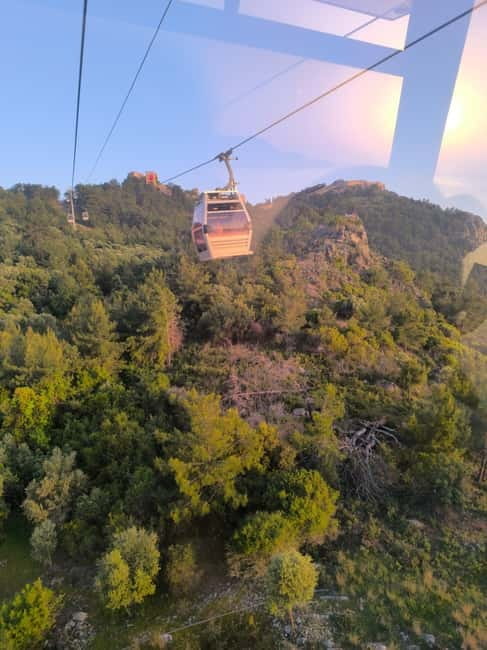 Magnificent Combo: Cabrio Safari and Green Canyon Boat Tour - Lunch and what the $29 covers