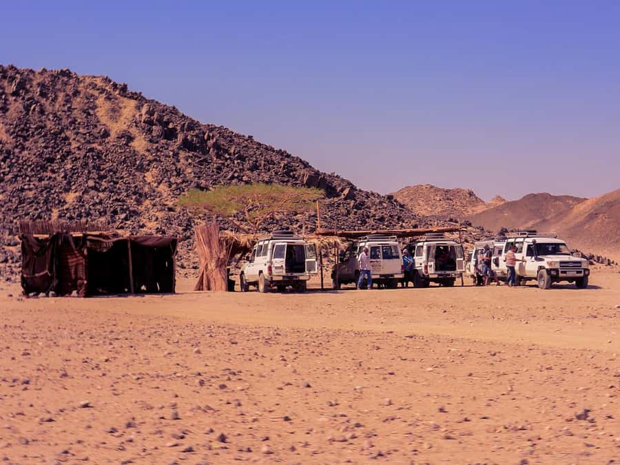 Makadi Bay: Jeep Safari Adventure with Bedouin guide - From Makadi Bay to the Hurghada Desert