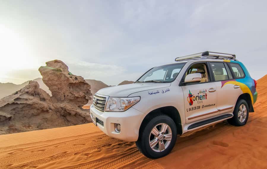 Mleiha Desert Safari with Sandboarding, Stargazing & Dinner - Stargazing after sunset