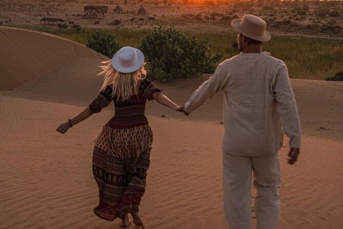 Nomadic Non-Touristic Overnight Camel & Desert Safari Tour - Leaving Jaisalmer for the open Thar