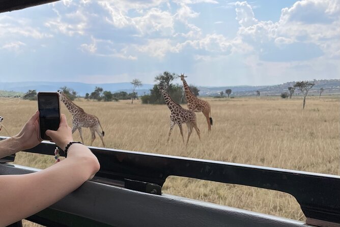 One Day Akagera Wildlife Safari - The early pickup and long road to the park