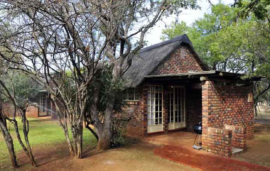Pilanesberg: 2 Day 3-Star Pilanesberg Safari - The afternoon 4x4 drive and the feel of open safari