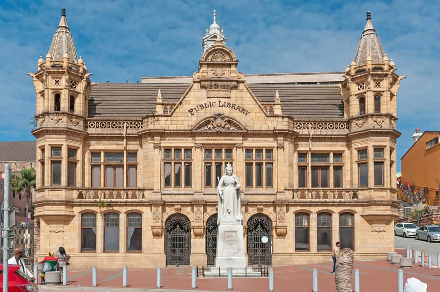 Port Elizabeth: 4x4 Wildlife Safari & City Sightseeing Tour - One day, three very different Eastern Cape experiences