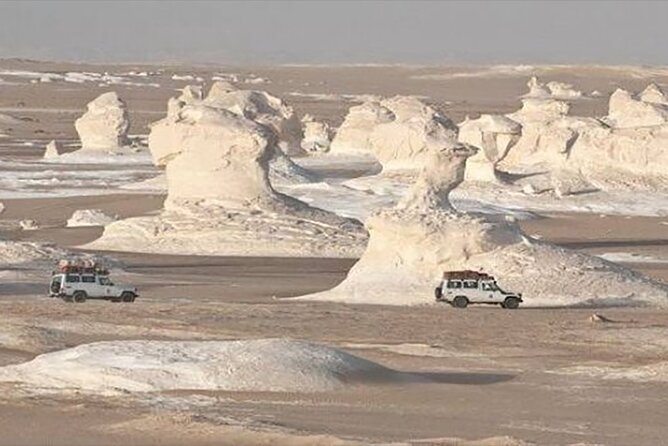 Private 2 Days Jeep Safari to White Desert and Bahariya Oasis - Barbecue dinner and a night under the stars