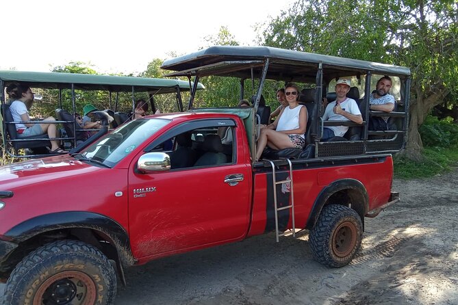Private Wilpatu National Park Leopard safari from Colombo/Negambo - Lunch before the game drive