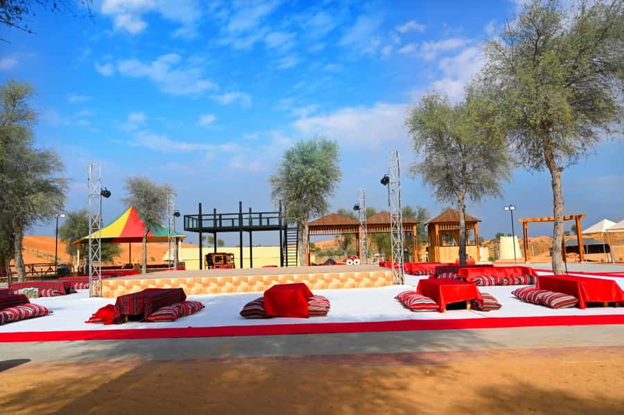 Ras Al Khaimah: Half-Day Desert Safari with Dinner - Barbecue dinner, with realistic expectations