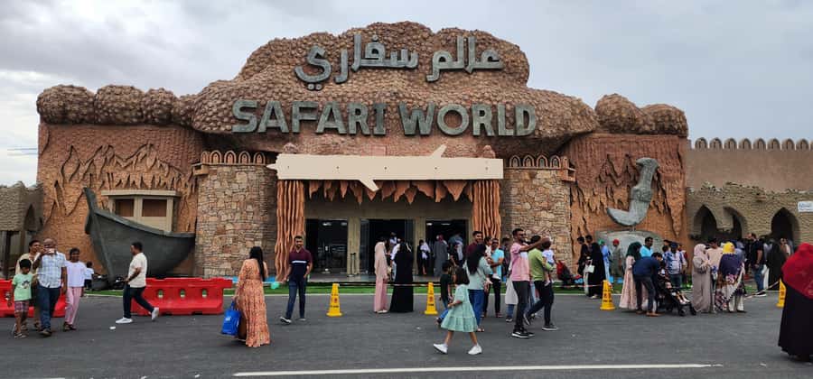 Safari World Zoo and Wahiba Sands with Sunset - Camel rides and quad bikes