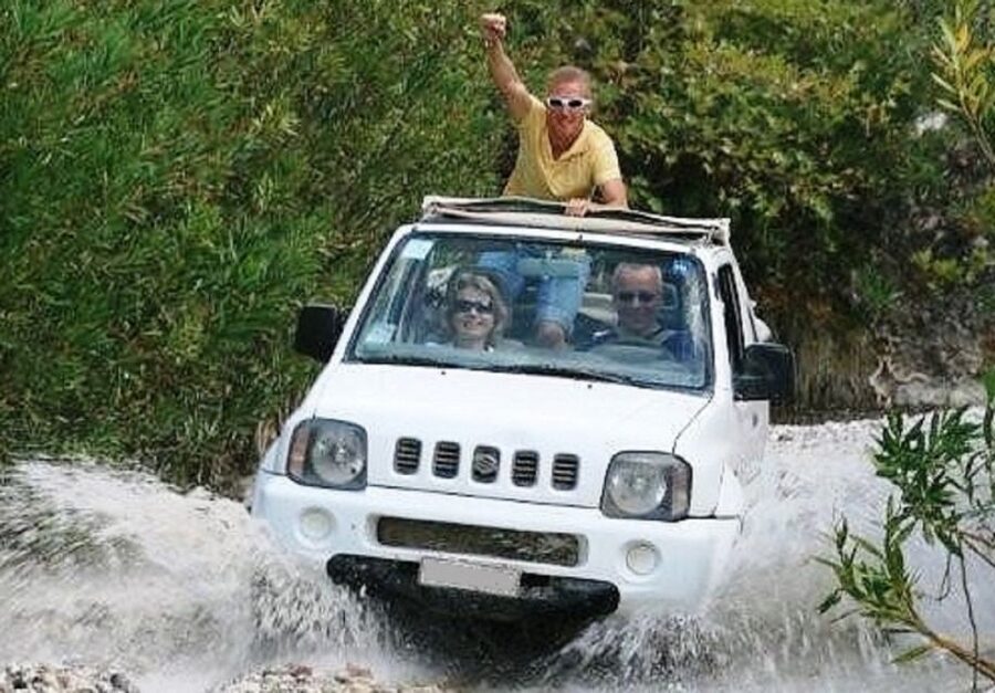 Self-Drive Jeep Safari to South Coast, Palm Beach & Canyons - From pickup to the safety briefing
