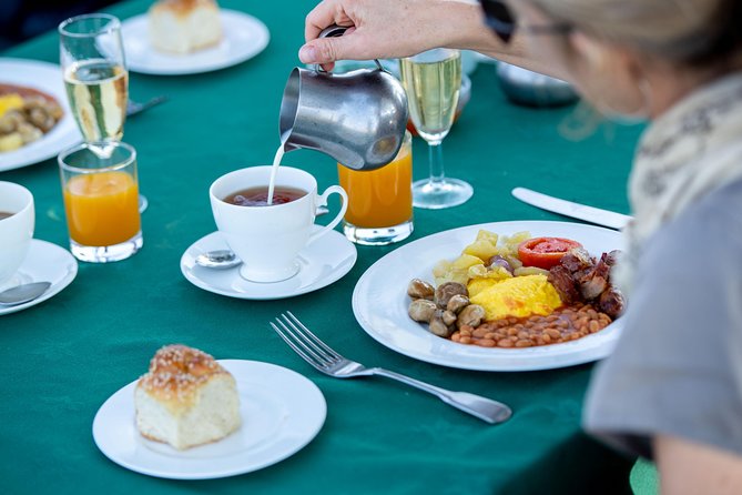 Serengeti Balloon Safari and authentic bush breakfast - Safety, comfort, and group size