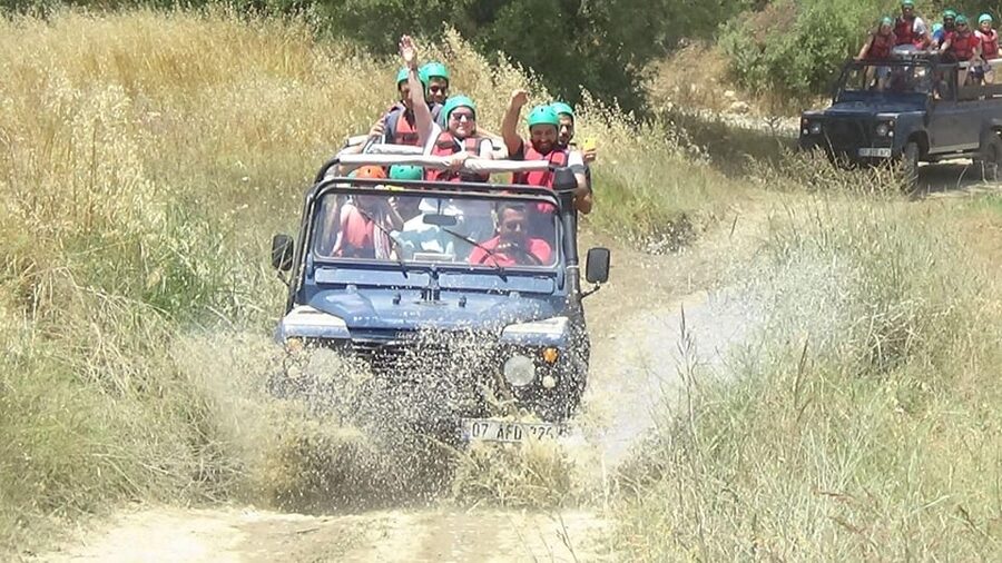 Side&Alanya:Rafting,Jeep,Quad/Buggy Safari/Zipline wLunch - Reaching Köprülü Canyon and getting equipped