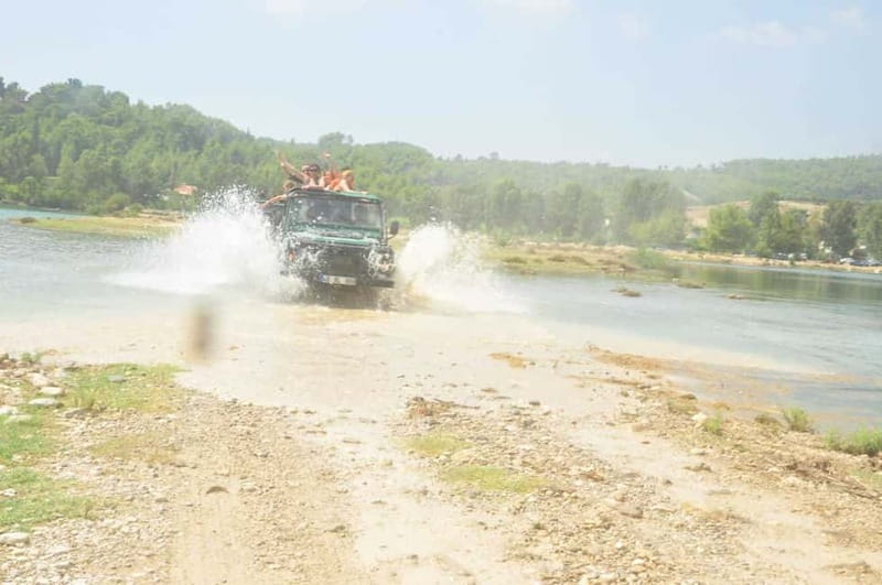 Side: Jeep Safari Adventure with Lunch at Green Lake - A Mountain Day That Starts With a Water Fight