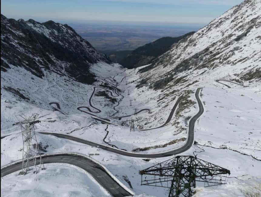 Small group Bears 'Safari' on Transfăgărășan -max 7 tourists - Vidraru Dam: A Short Walk Across a Huge Structure