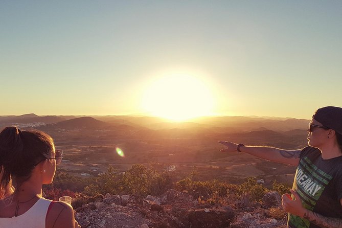 Sunset Jeep Safari with Dinner in Algarve - At a glance