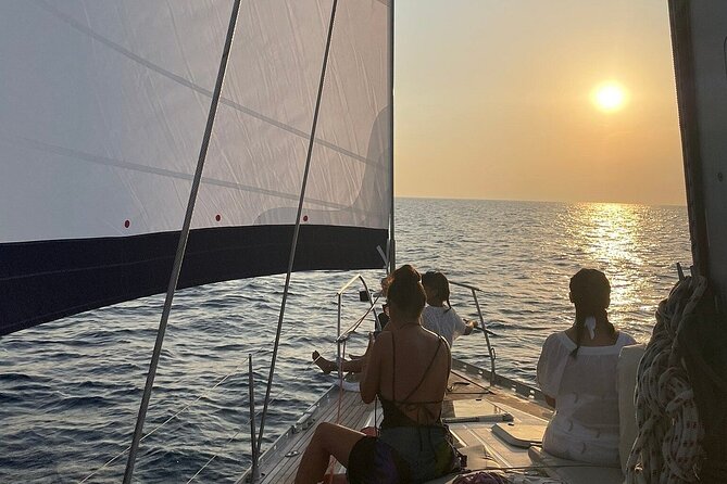 Sunset Sail Cruise to Rhenia, Mykonos Beach Safari, Dinner&Drinks - Booking details worth knowing