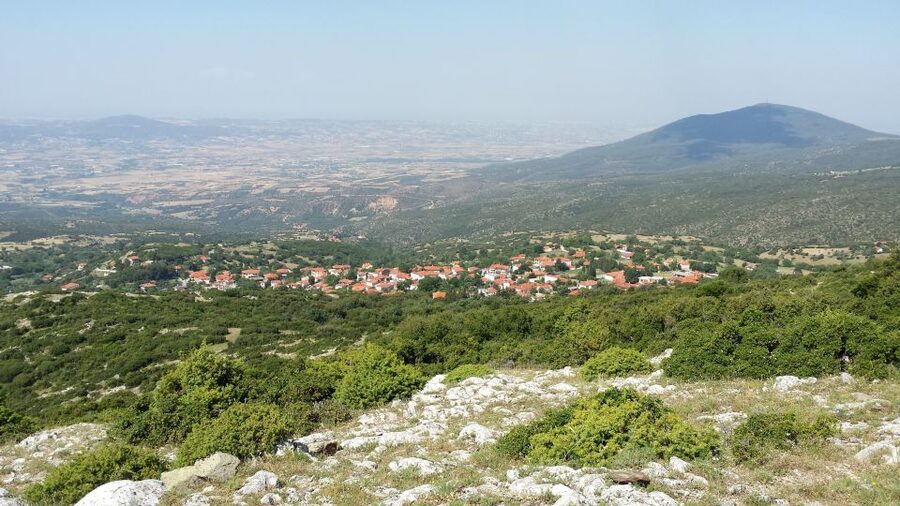 Thessaloniki: Private Mountain and Beaches SUV Safari - Coffee and village life in Peristera