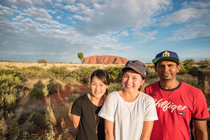 Uluru, Kata Tjuta and Kings Canyon Camping Safari from Alice Springs - Day two: Uluru at sunrise, then a long move west